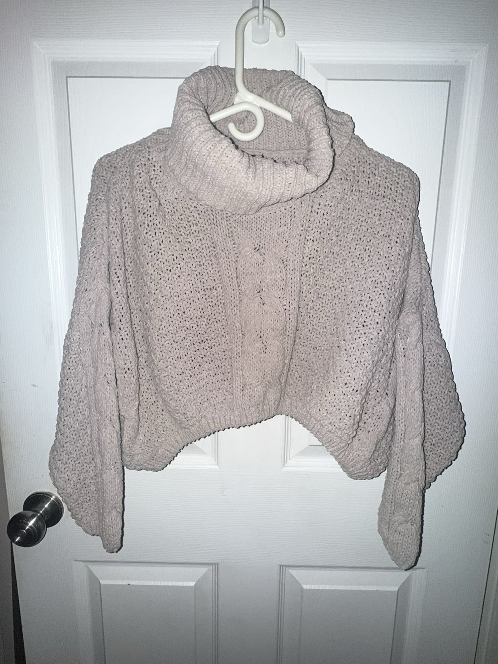 Cropped Turtleneck Cable-Knit Sweater - Light Taupe